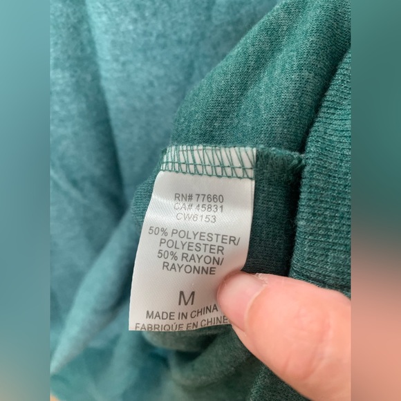 NWOT 'I Love Camping' Long Sleeve Pullover - Picture 6 of 6